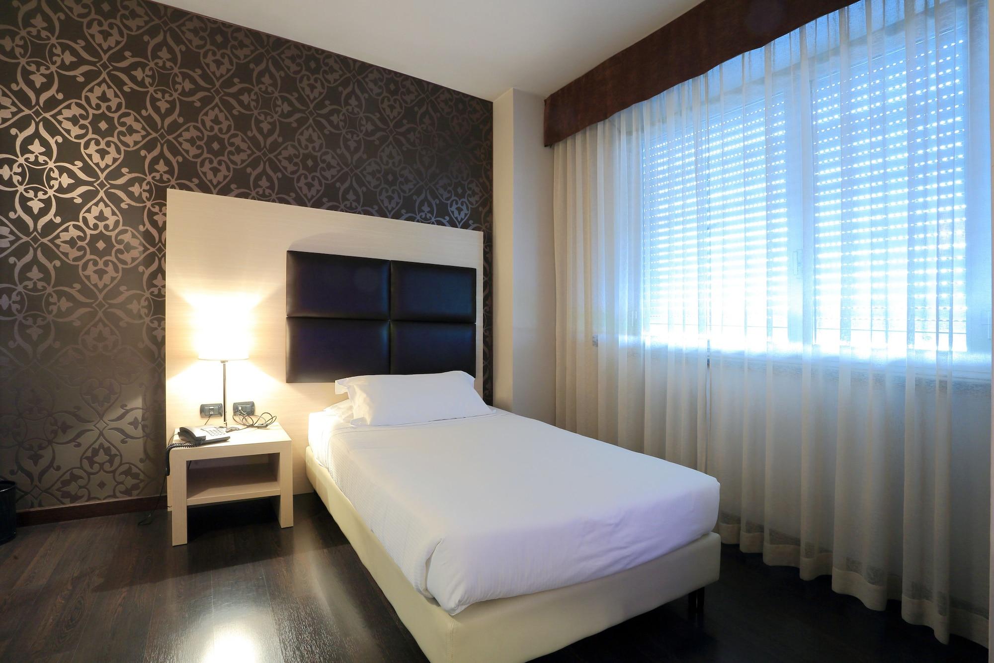 Hotel La Torretta Bollate Ngoại thất bức ảnh