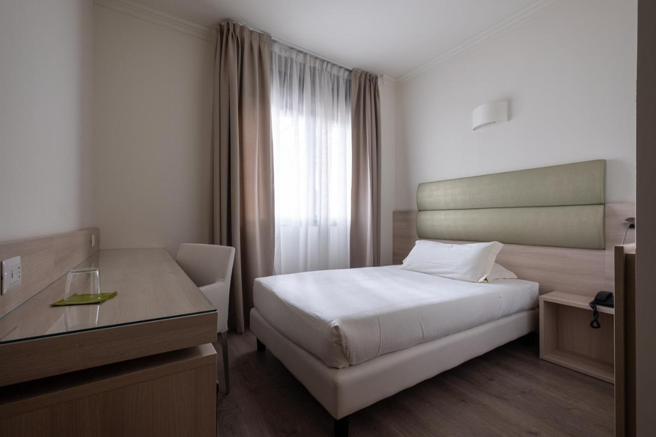 Hotel La Torretta Bollate Ngoại thất bức ảnh